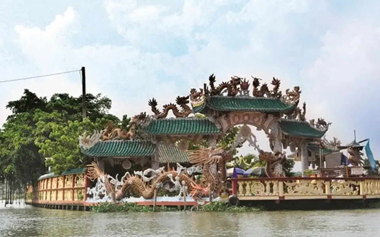 main photo